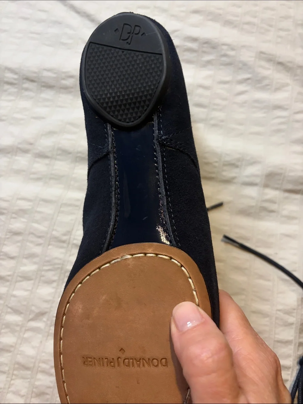 NWOT Women’s Donald Pliner Deep Navy Suede “Chukka” Booties